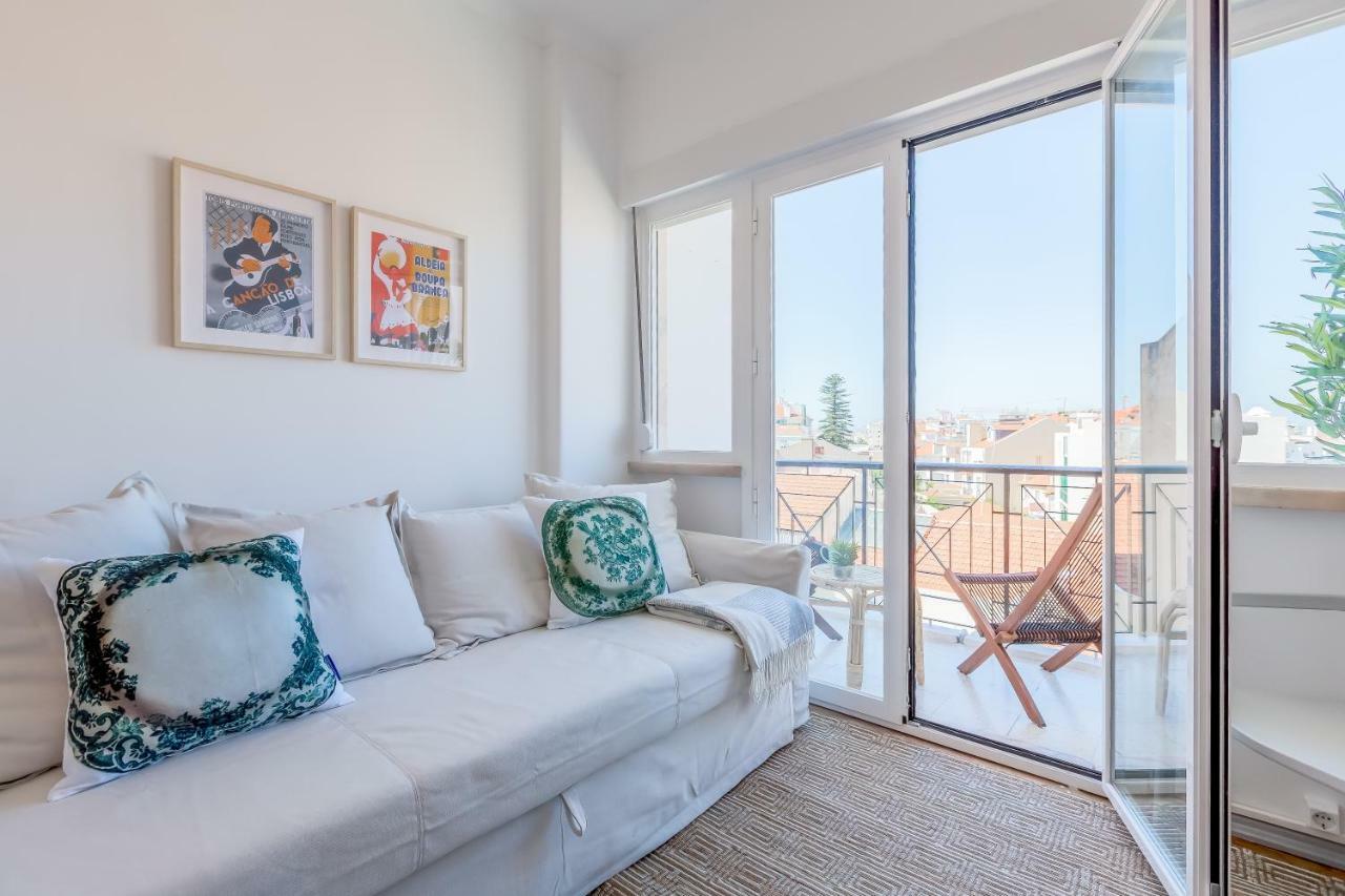 Renovated Sunny Apartment With Amazing Sunset Balcony , By Timecooler Lisbon Exterior photo