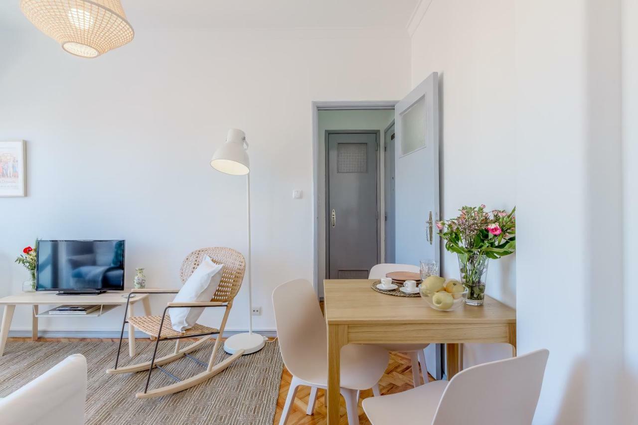 Renovated Sunny Apartment With Amazing Sunset Balcony , By Timecooler Lisbon Exterior photo